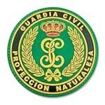 Insignias de la Guardia Civil: Armaduras medievales, espadas históricas y armas de ficción